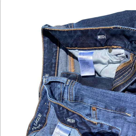 Two pairs of American Eagle size 6 midi jean shorts - Picture 2 of 3